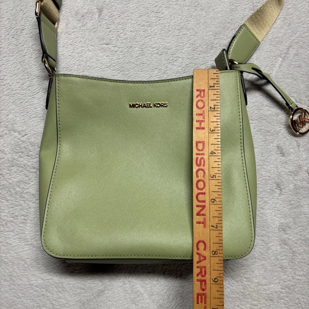 Michael Kors Jet Set Travel Small Messenger Bag Faux Leather Light Sage VG‎ Cond - Picture 3 of 9